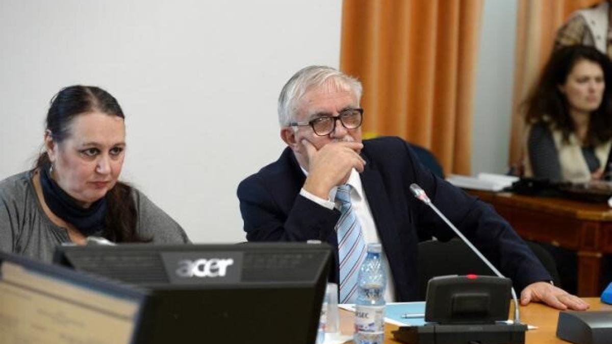 certificatul-verde--obligatoriu--augustin-zegrean---drepturile-sprc-ccprc-a6i-libertaprc-ccprc-86tprc-ccprc-a6ile-fundamentale_90142300