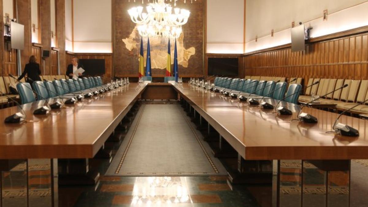 guvern--sala-sedinta-goala_72488800_04497900
