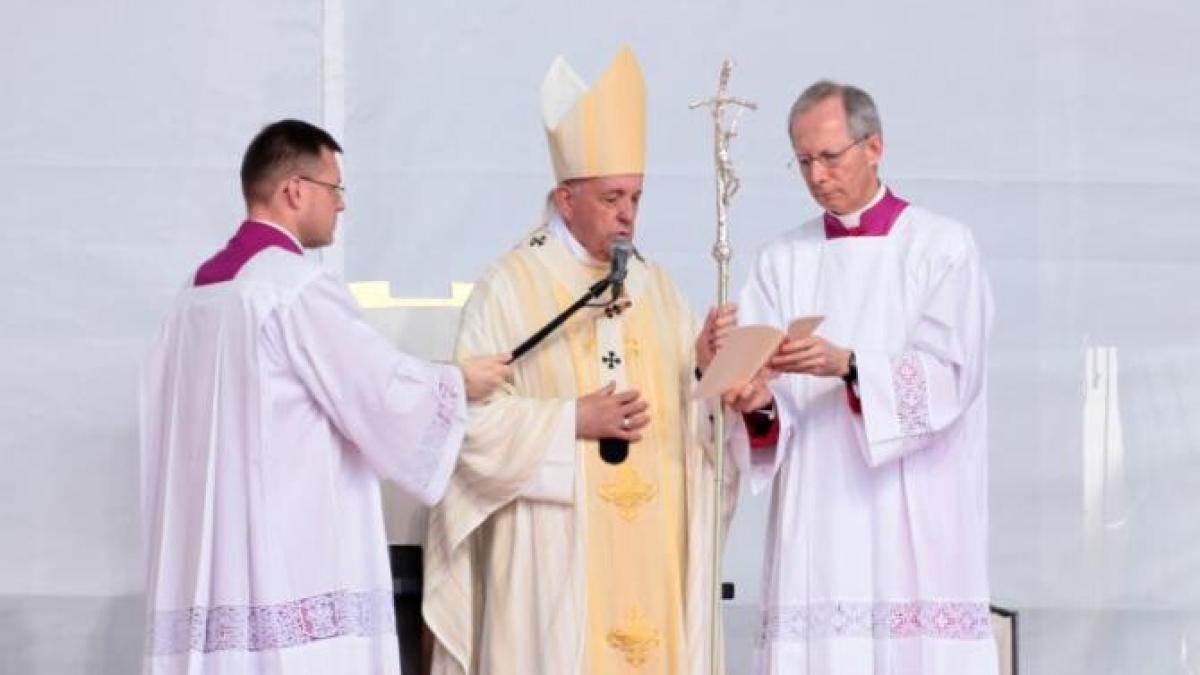 papa-francisc-face-apel-la-o-lume-mai-incluzivaprc-ccprc-86_35285700