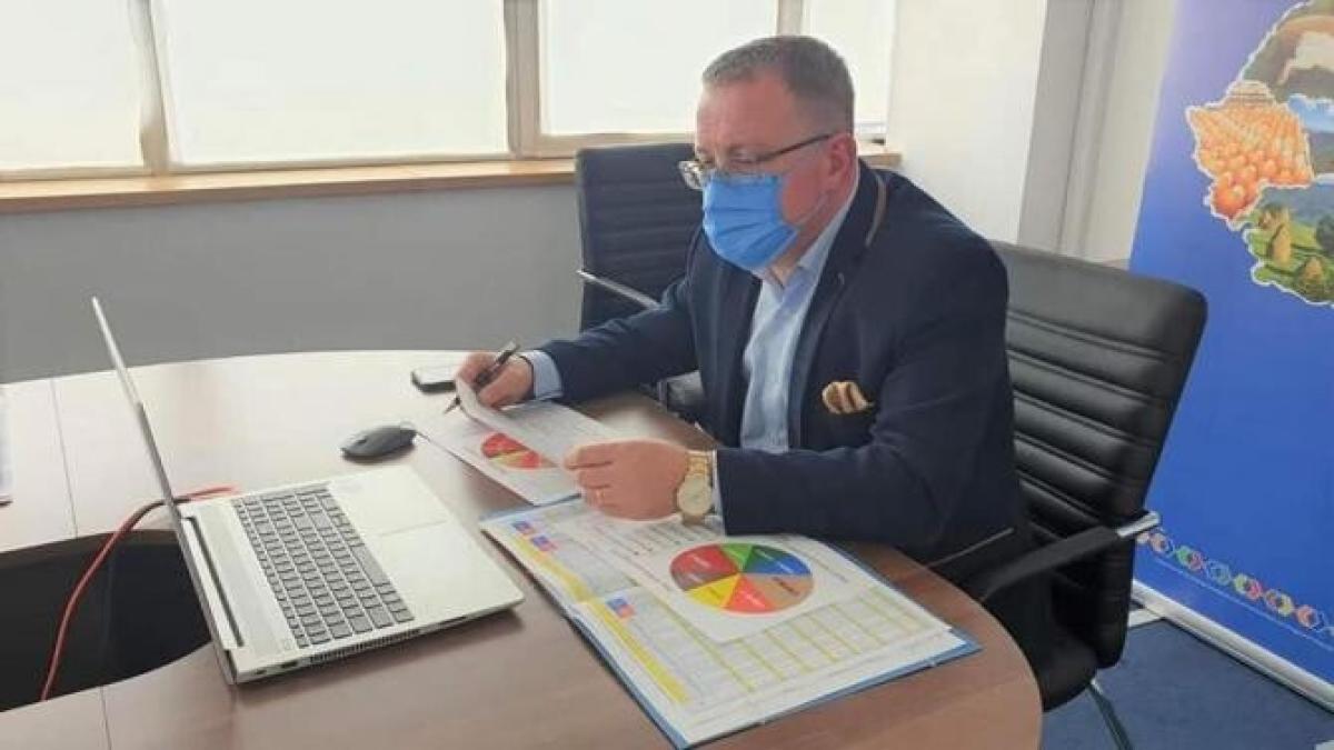 adrian-oros-demisie_10757600