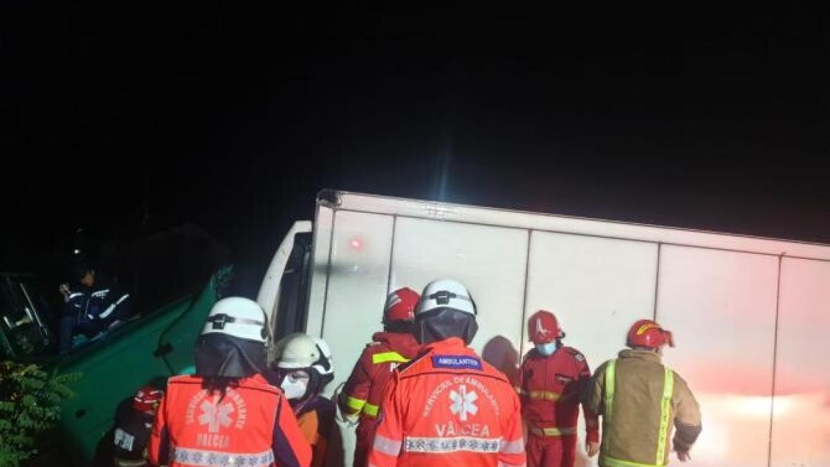 accident-mortal-pe-dn-7cc--trafic-blocat-total-de-un-tir-raprc-ccprc-86sturnat_70452000