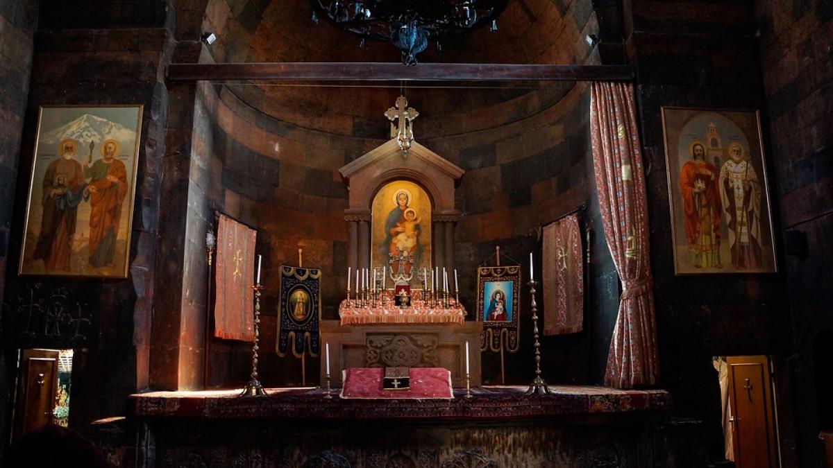 rugaciune-puternica-pentru-romania-indura-te--doamne--de-tara-noastra--stinge-pofta-celor-care-pentru-binele-lor-isi-asupresc-semenii_74934700