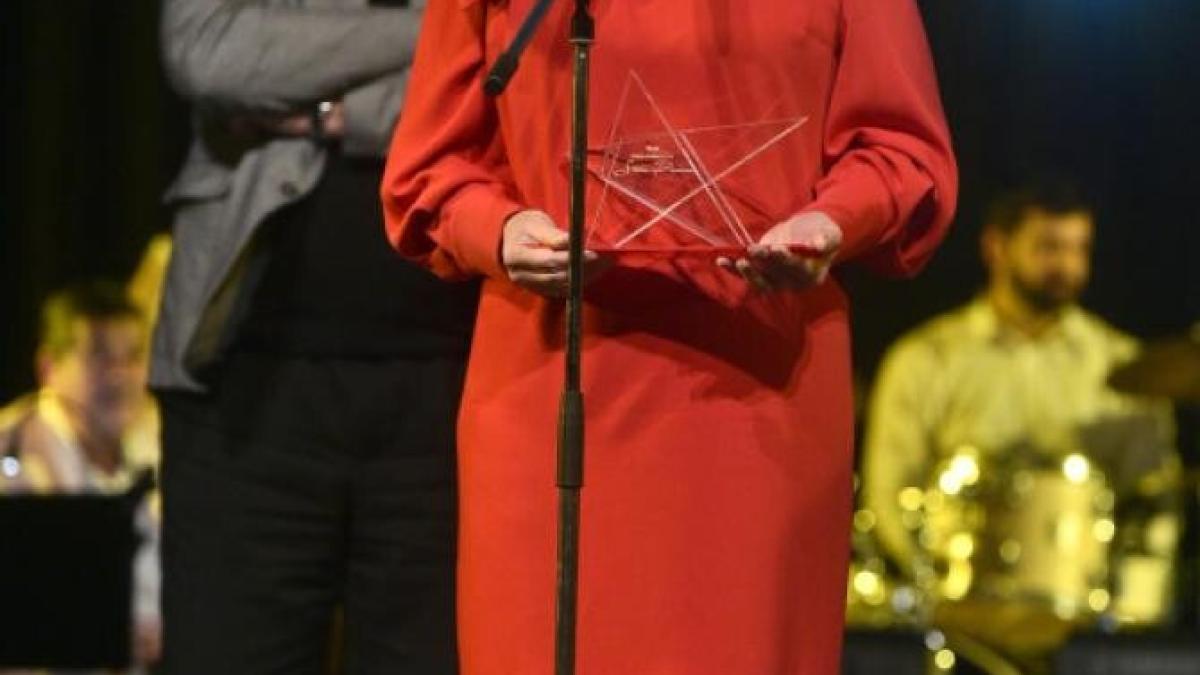 ce-maprc-ccprc-86naprc-ccprc-82ncaprc-ccprc-86-teo-trandafir-pentru-a-se-mentprc-ccprc-a6ine-iprc-ccprc-82n-formaprc-ccprc-86_50916400