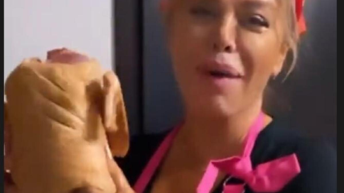 loredana-a-gatit-ratoi-pe-pat-de-varza-calita--reteta--dezvaluita-epilation----l-am-pus-cu-picioarele-in-sus-4_86165600