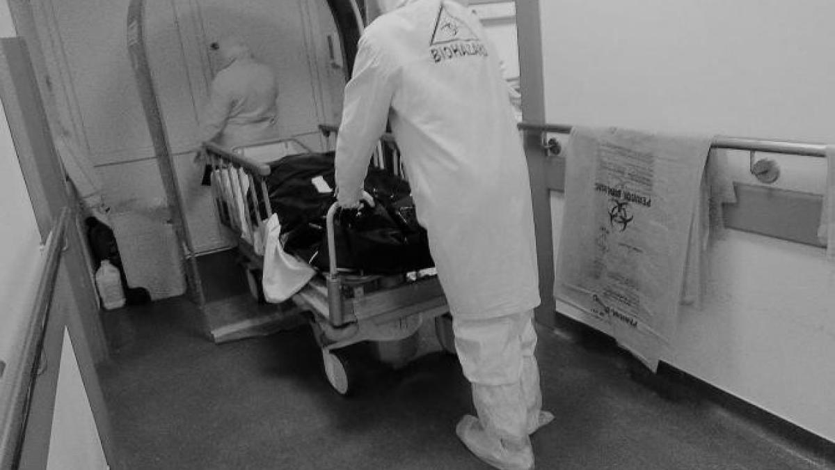 pandemie--valul-patru--medic---dacaprc-ccprc-86-nu-sprc-ccprc-a6titprc-ccprc-a6i-cum-arataprc-ccprc-86-iadul_97326200