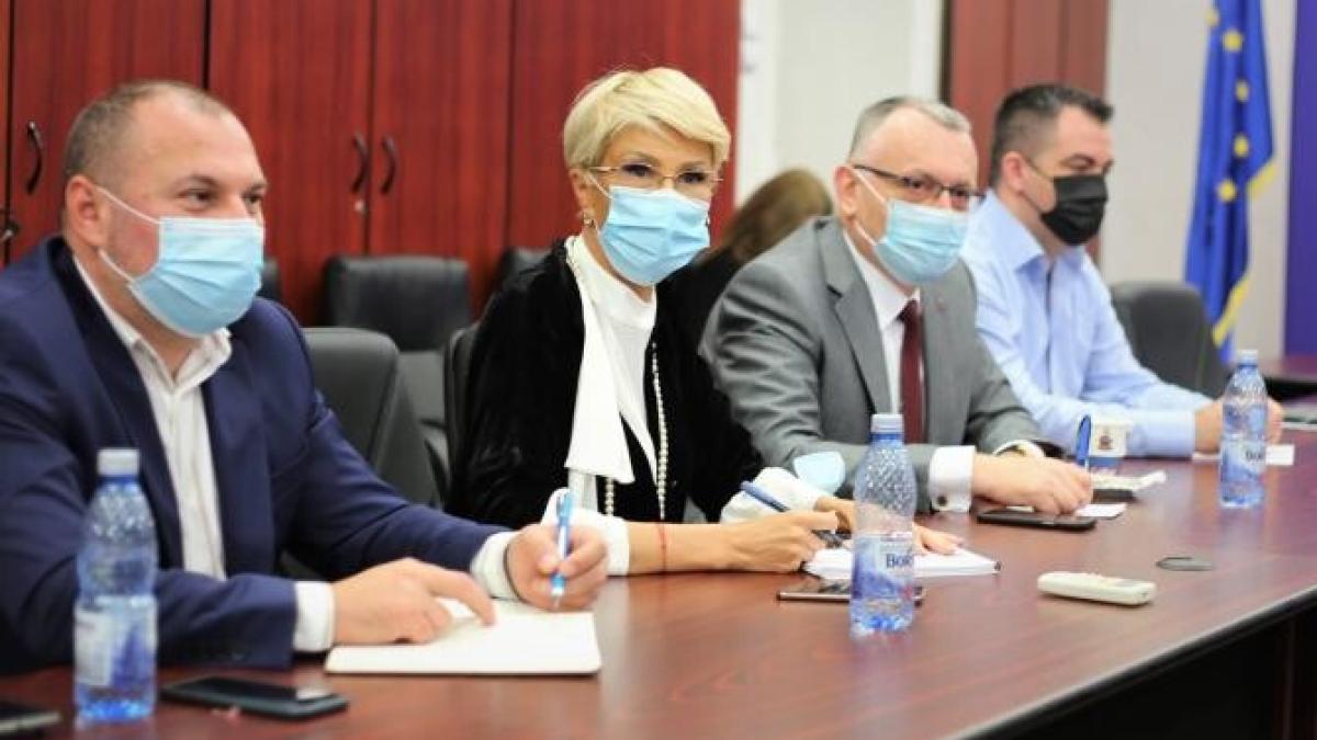 noua-lege-a-salarizaprc-ccprc-86rii--inechitaprc-ccprc-86tprc-ccprc-a6i-eliminate--iar-eventualele-majoraprc-ccprc-86ri_27569400