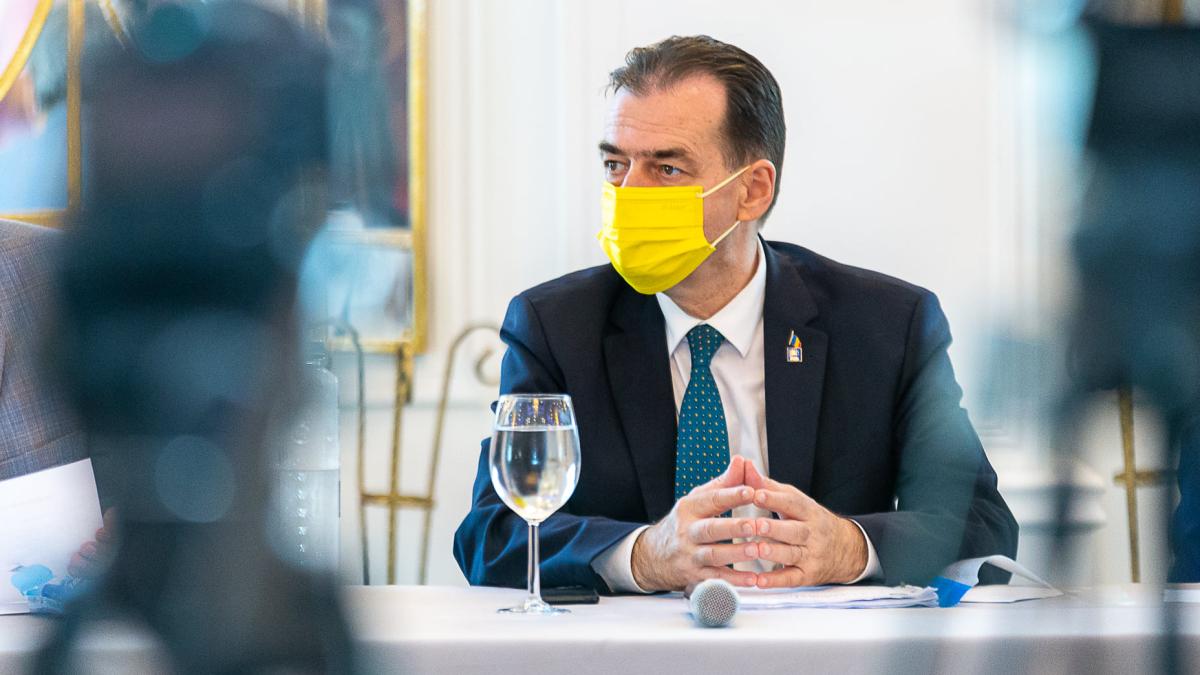 rares-bogdan--premier-orban--replica-pentru-citu-si-tabara-din-pnl-cred-ca-glumiti-un-teatru-absurd--este-persona-non-grata_53793100