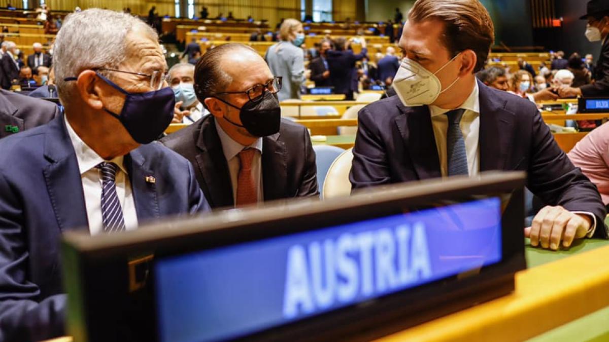 kurz-parlament_05005800