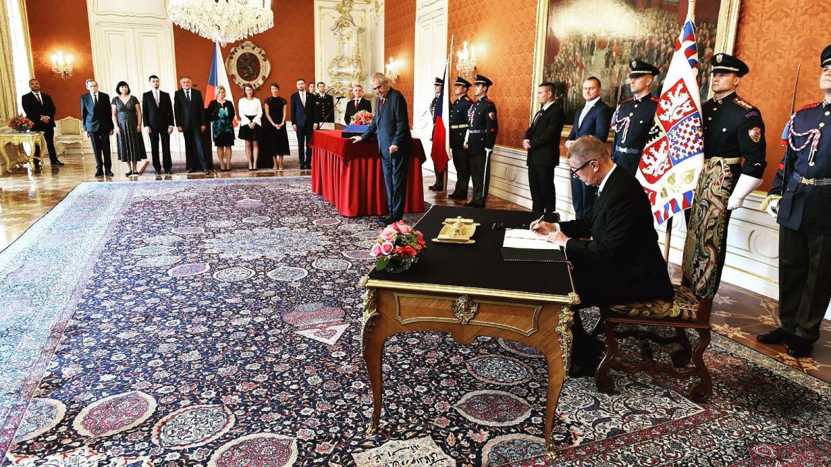 premierul-ceh-sustine-ca-presedintele-i-a-promis-in-continuar-functia_78774000