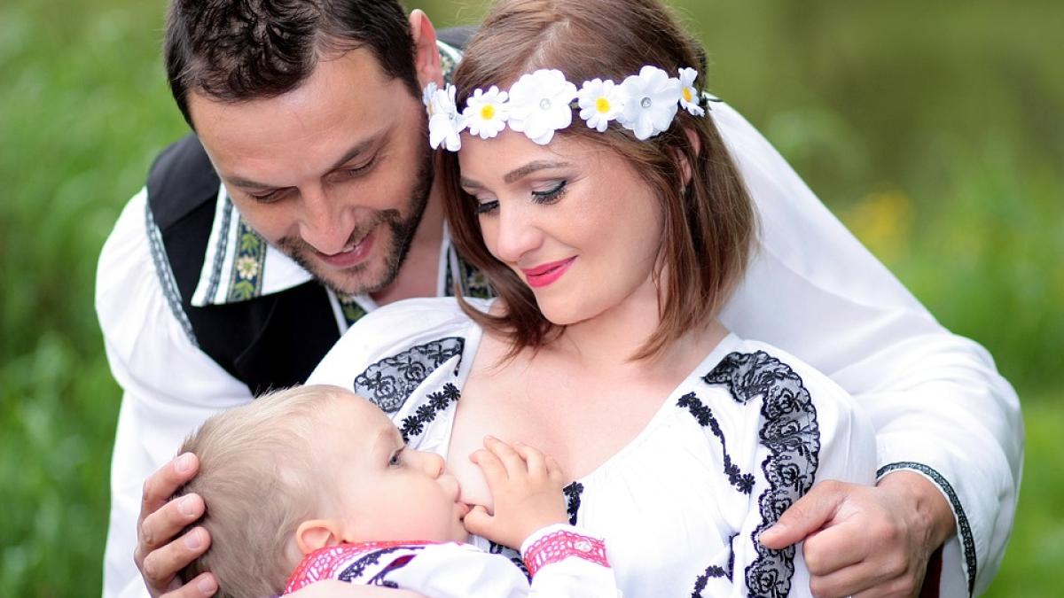 de-ce-mamele-care-alapteaza-ar-trebui-sa-manance-mai-multe-citrice--beneficii-extraordinare_90531400