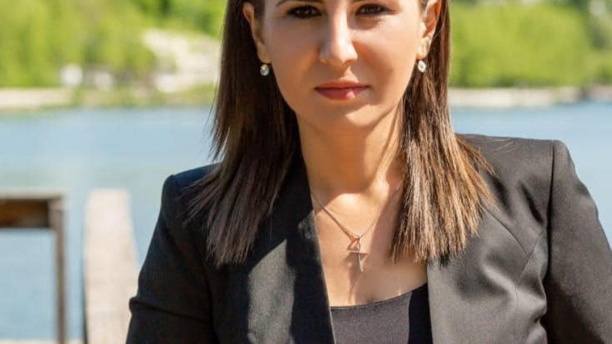 ioana-constantin-despre-barbatii-din-politica_15901400