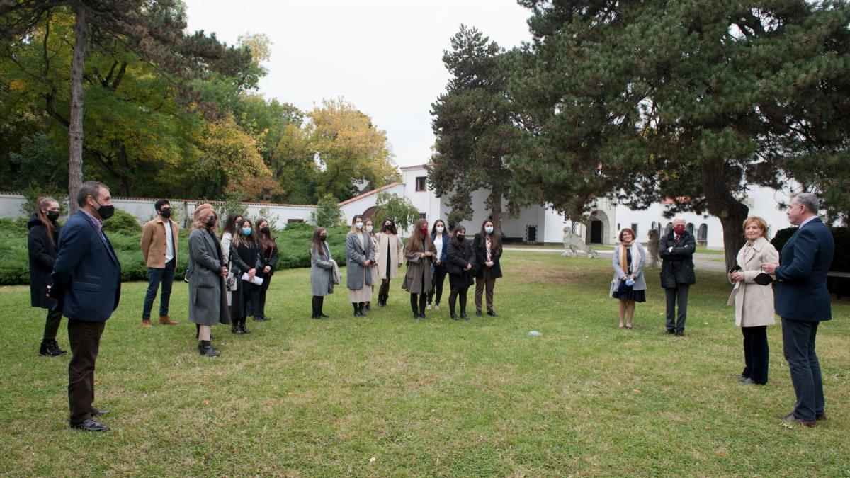 majestatea-sa-margareta---studenti_33230000