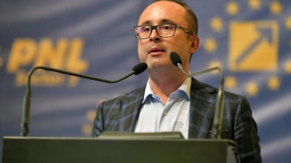 cristian-busprc-ccprc-a6oi--premierul-trebuie-saprc-ccprc-86-vinaprc-ccprc-86-de-la-pnl_55060000