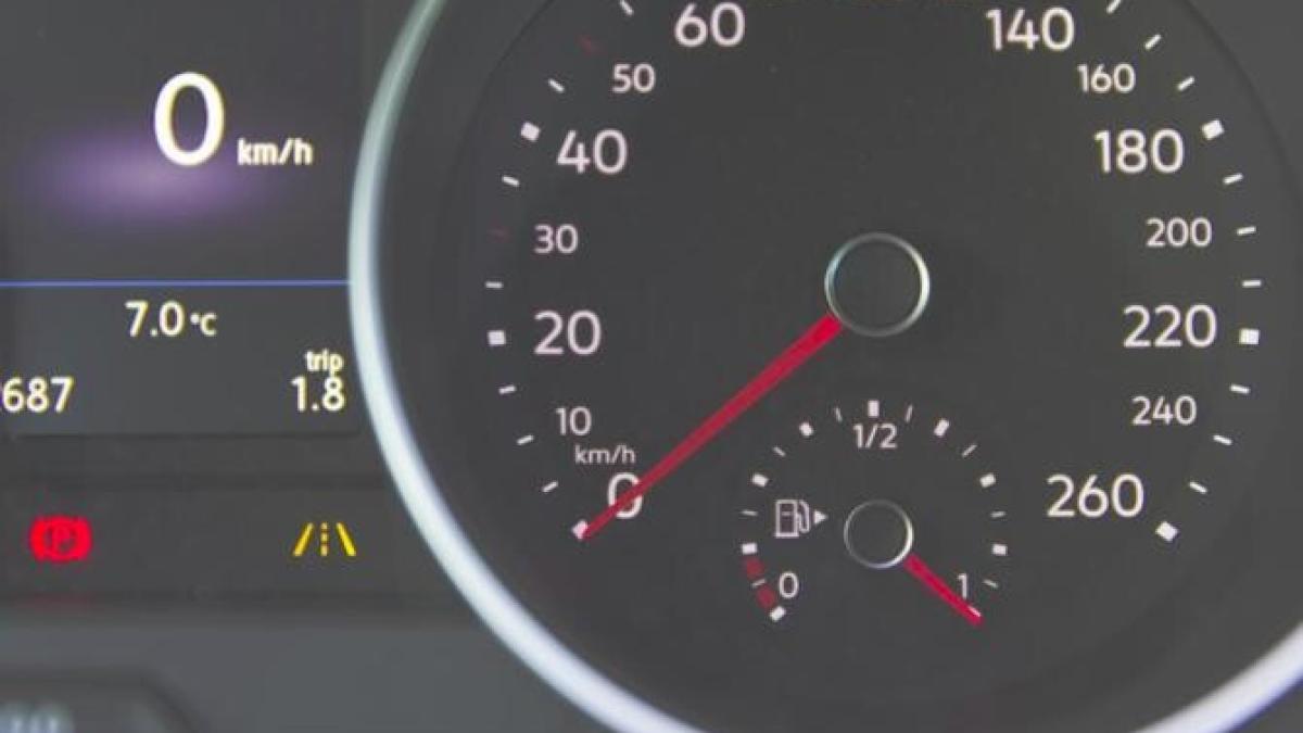 economie_carburant_titi_aur_ilustrativ_56217900