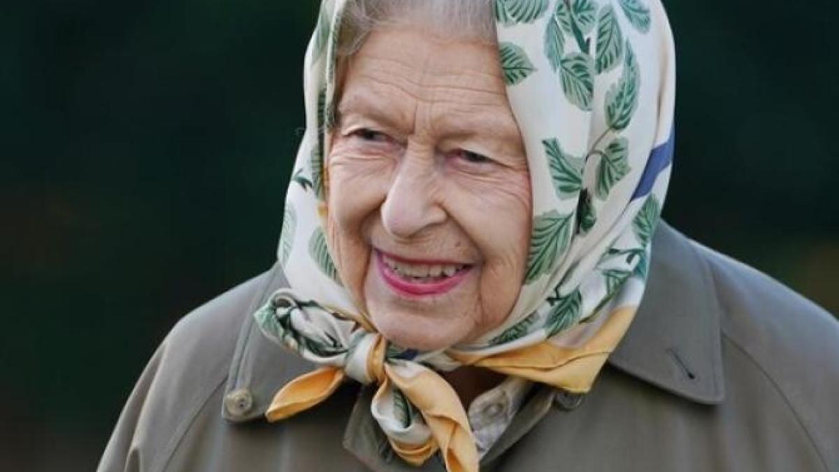 regina-elisabeta--revoltata-dupa-ce-a-primit-un-premiu-pentru-varstnici-nu-crede-ca-indeplineste-criteriile--avem-varsta-pe-care-o-simtim_01420000