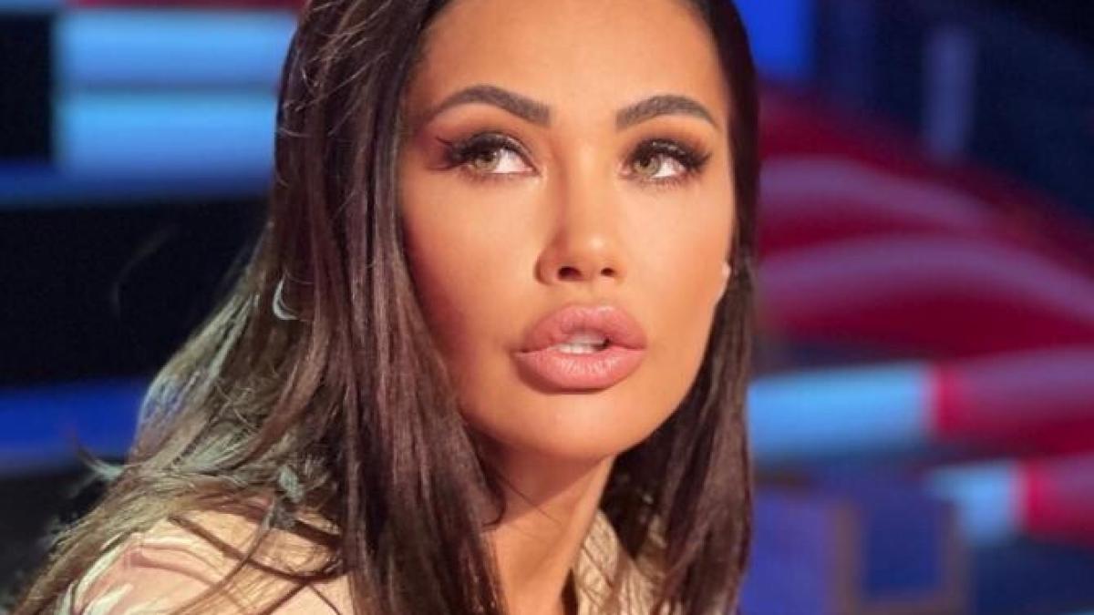 oana-zaprc-ccprc-86voranu--sprc-ccprc-a6tie-adevaprc-ccprc-86rul-dintre-anamaria-prodan-sprc-ccprc-a6i-reghecampf_25897400