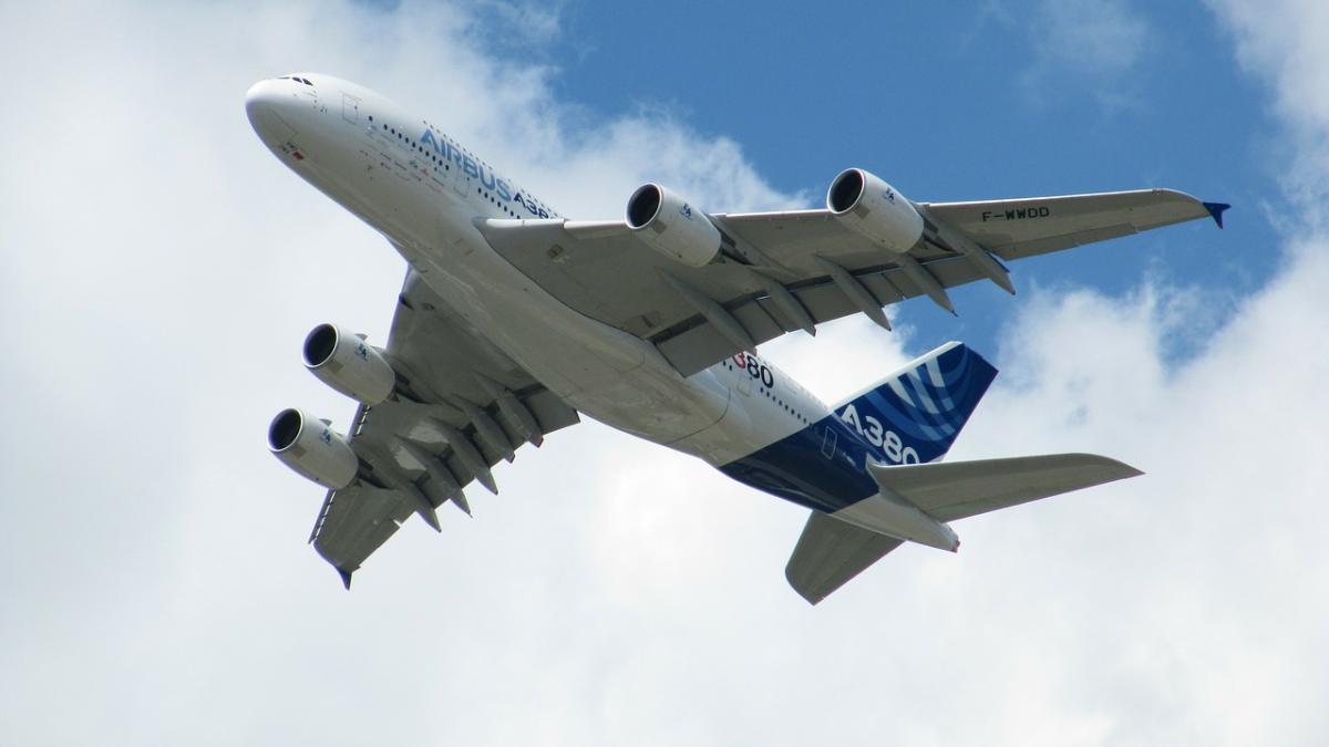 airbus_380_35683300