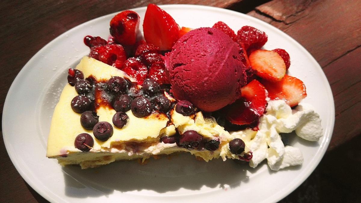 prajitura-sambata-seara--ai-nevoie-doar-de-4-ingrediente--reteta-fara-coacere--gata-in-10-minute_92938900