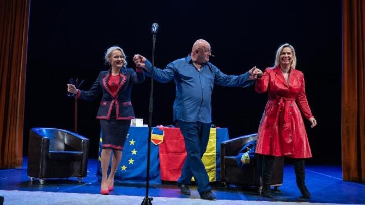 constantin-cotimanis--marius-bodochi--anca-sigartau-si-paula-chirila-au-adus-zambetul-pe-buzele-spectatorilor_08678700