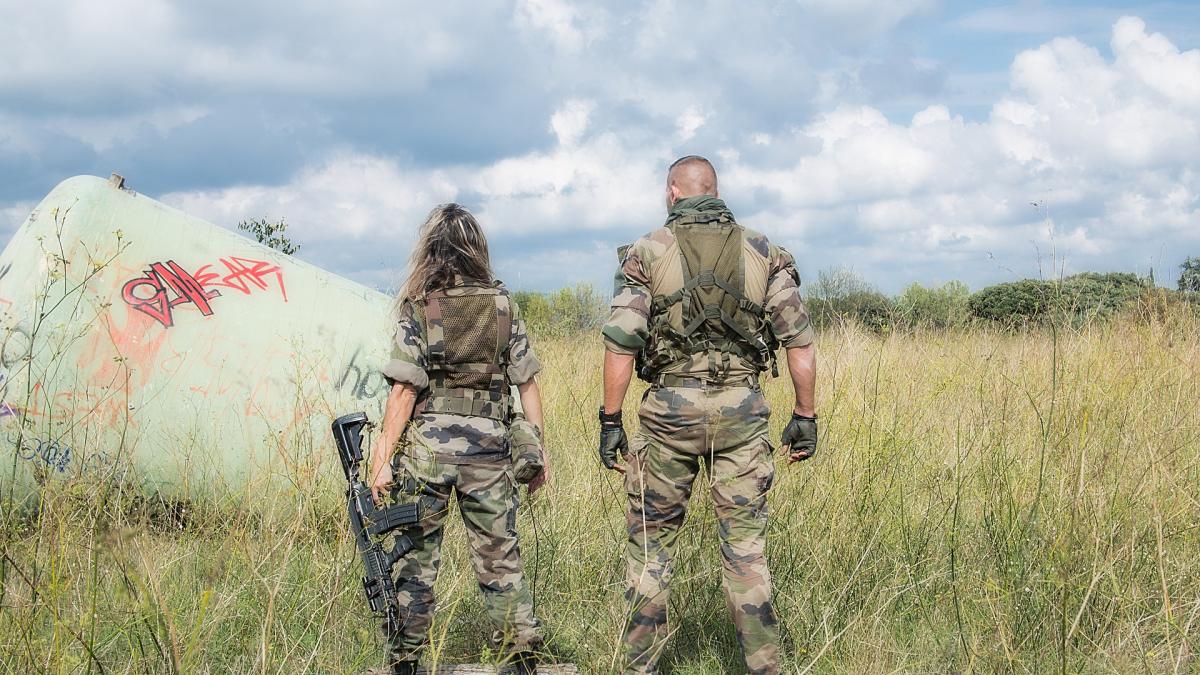 tineri-antrenament-padure-germania-teroristi_37037400