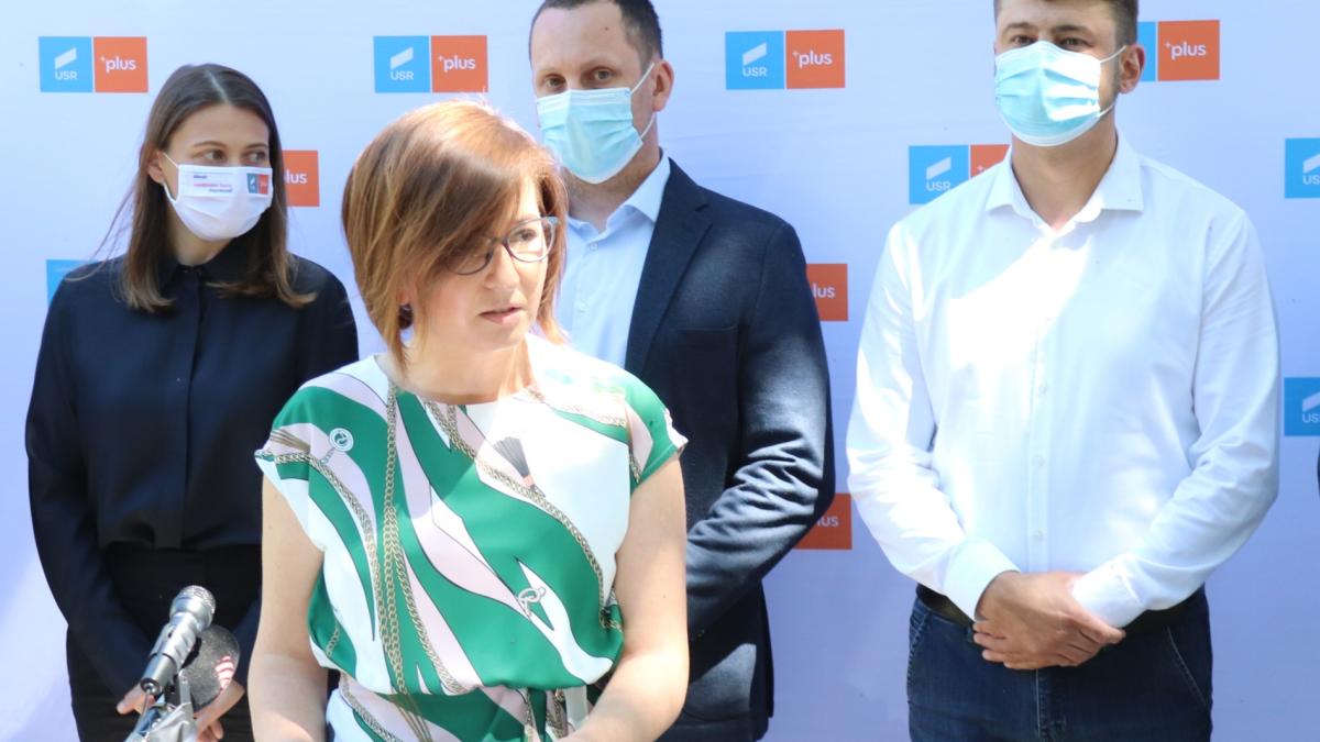 ioana-mihaila-dcnews_71991400