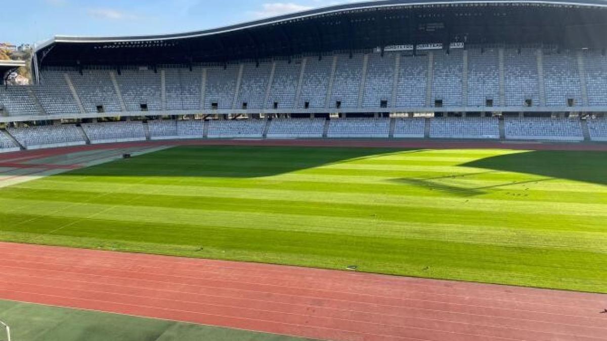 gazonul-de-pe-stadionul-cluj-arena-a-fost-schimbat-_82782400