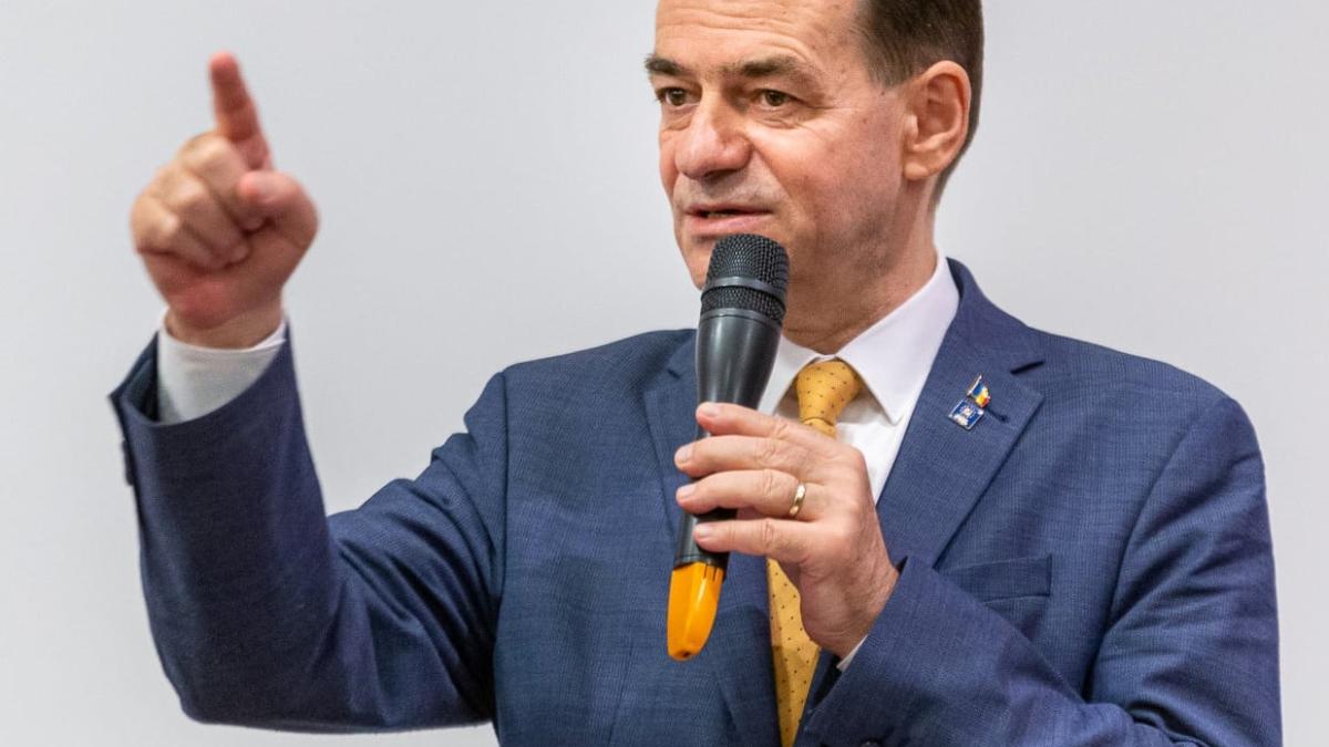 ciuvica--dupa-ce-orban-a-denuntat-o-cardasie-intre-iohannis-si-psd-e-ridicol-acum-doi-ani-nu-a-vazut-o_36374800