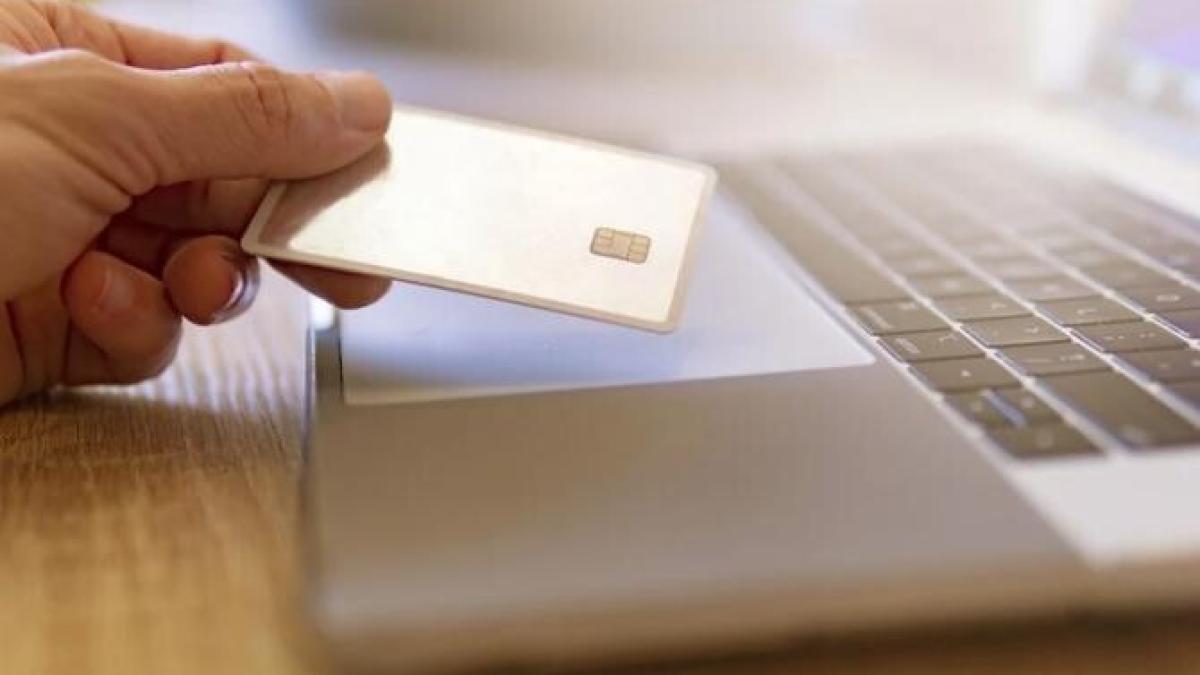 maine-este-black-friday-atentprc-ccprc-a6ie-iprc-ccprc-82nsaprc-ccprc-86-la-fraudele-online-sprc-ccprc-a6i-plaprc-ccprc-86tprc-ccprc-a6ile-cu-cardul_09838100