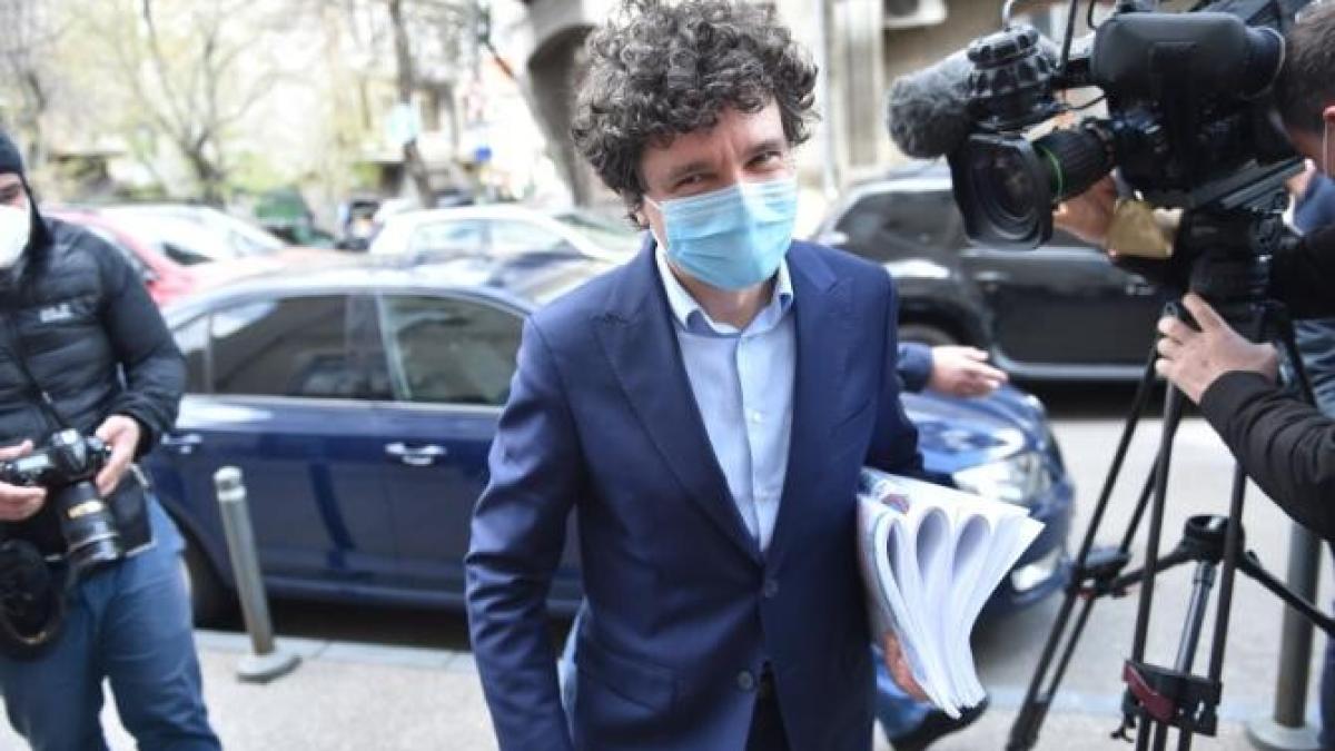 nicusor-dan-primarul-capitalei_70905800