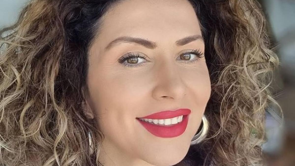 carmen-bruma-si-a-surprins-din-nou-fanii-de-pe-retelele-de-socializare-_42185300