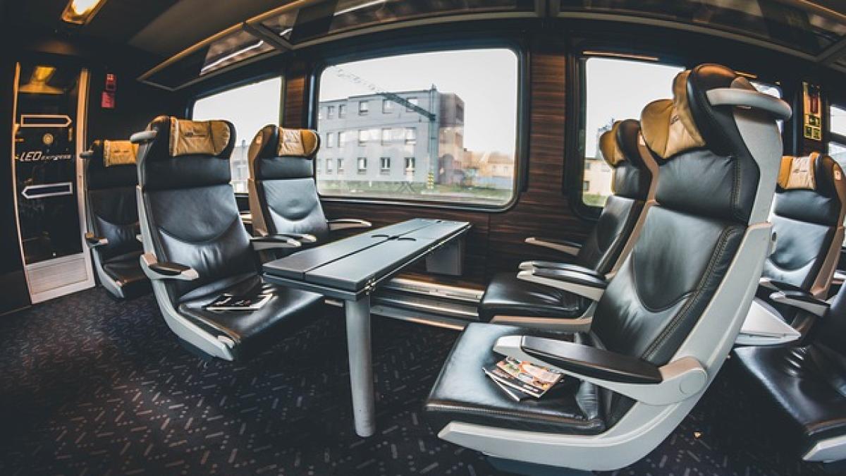 tren-interior_86250400