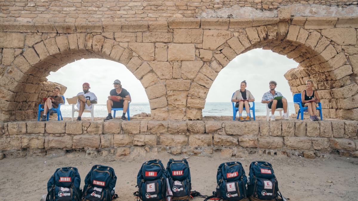 asia_express_64220100