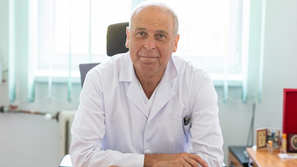 virgil-musta--optimist-privind-situatia-covid-din-romania-am-speranta-ca-de-sarbatori-trecem-la-o-viata-normala_63860900