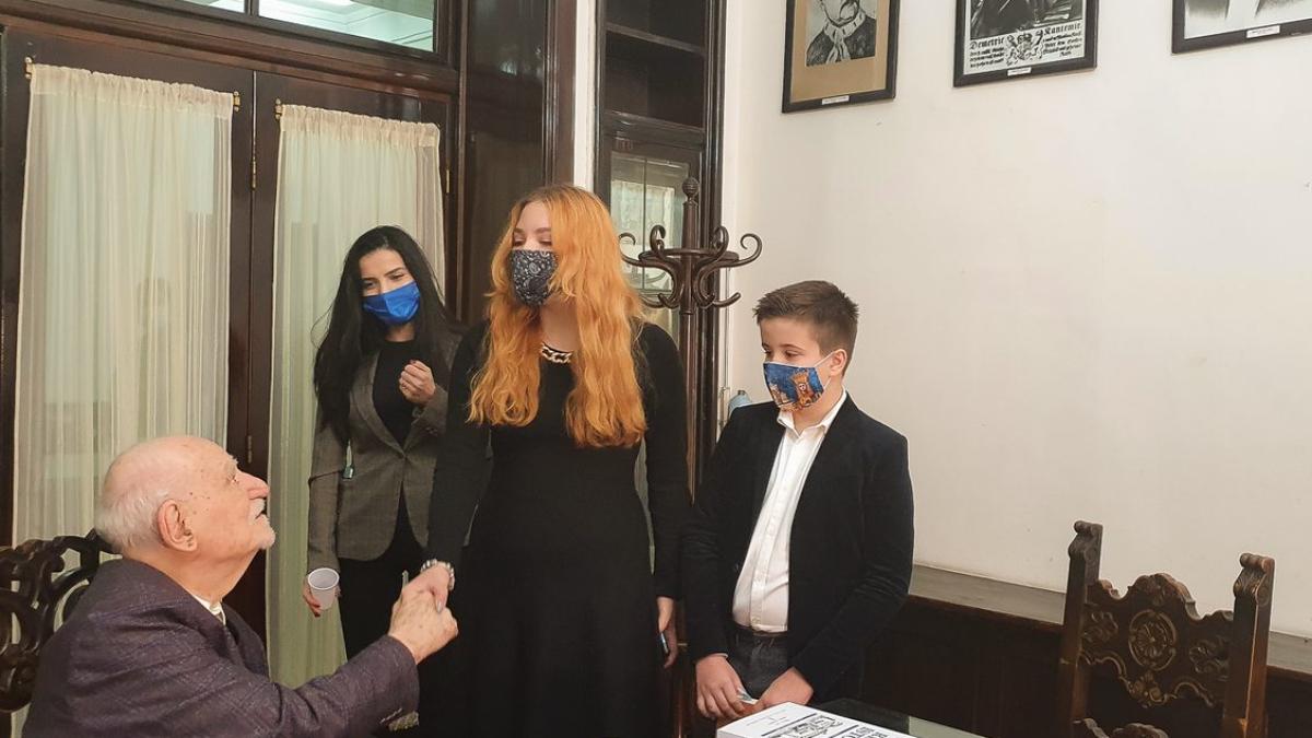 stolnici-tineri_39338500