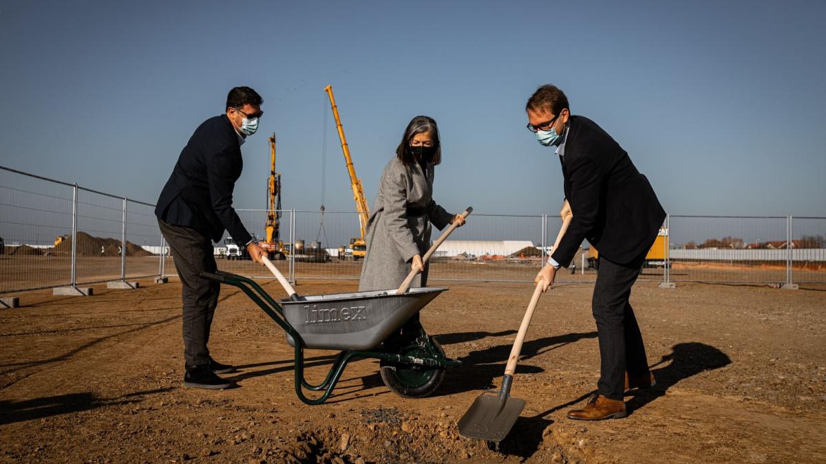 timisoara-ikea-dominic-fritz_03696600