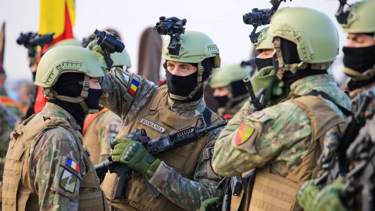 militari-la-alba-iulia_33578300