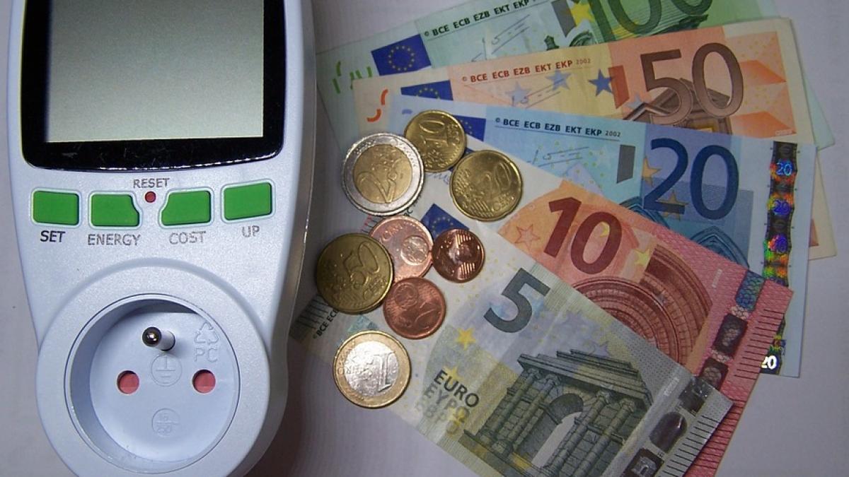 cum-poti-avea-facturi-mai-mici-la-energie--trucuri-simple-si-eficiente--vei-face-economie_98456500