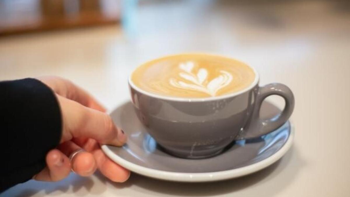 cafea_cu_lapte_foto_pexels_39839700