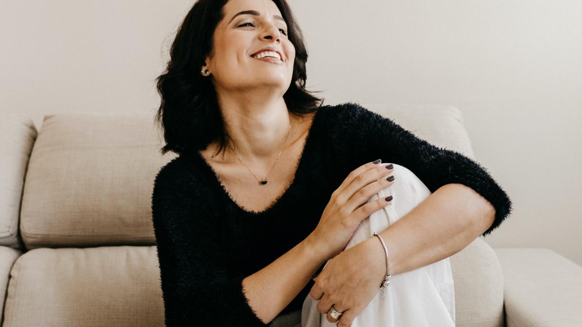 cele-mai-ciudate-superstitii-romanesti--ce-se-spune-despre-persoanele-care-au-gropite-in-obraji--te-ai-fi-gandit-la-asa-ceva_12995300