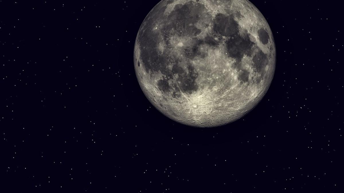 un-rover-chinez-pe-partea-indepartata-a-lunii-_60776700