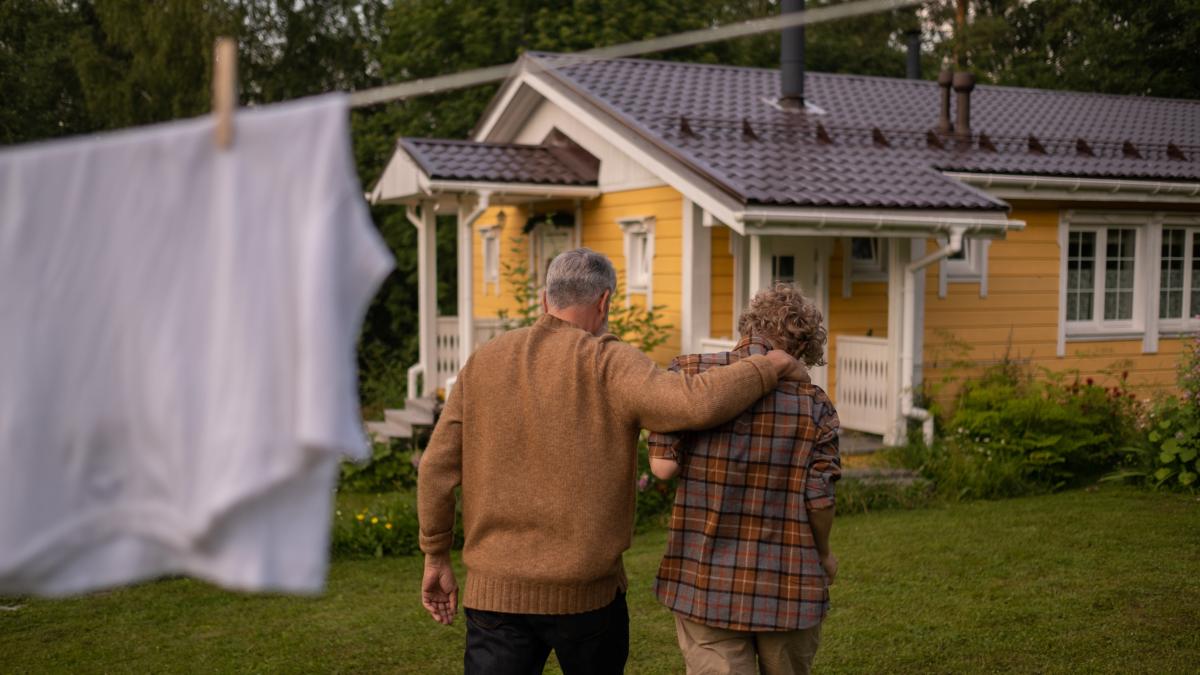 pexels-ron-lach-10397935_88053100