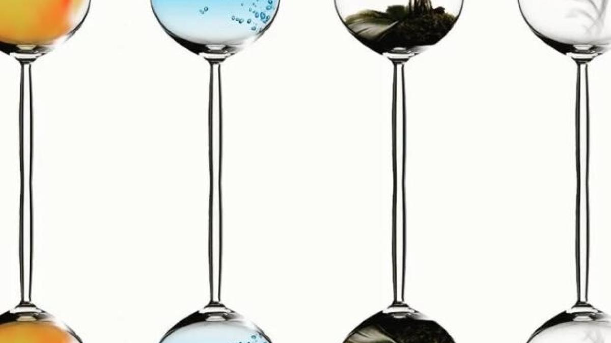 ce-spune-elementul-zodiei-tale-despre-tine-rolul-si-semnificatia-celor-patru-elemente-foc--pamant--aer--apa_04185300