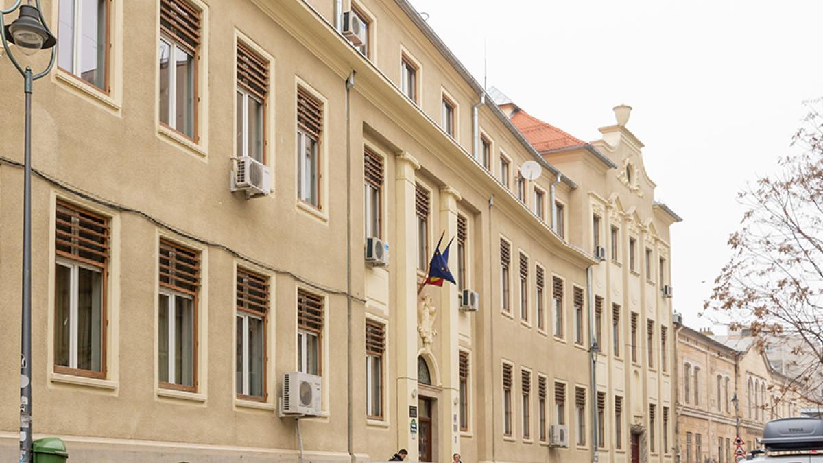 flls-pitar-mos-stire_31452100