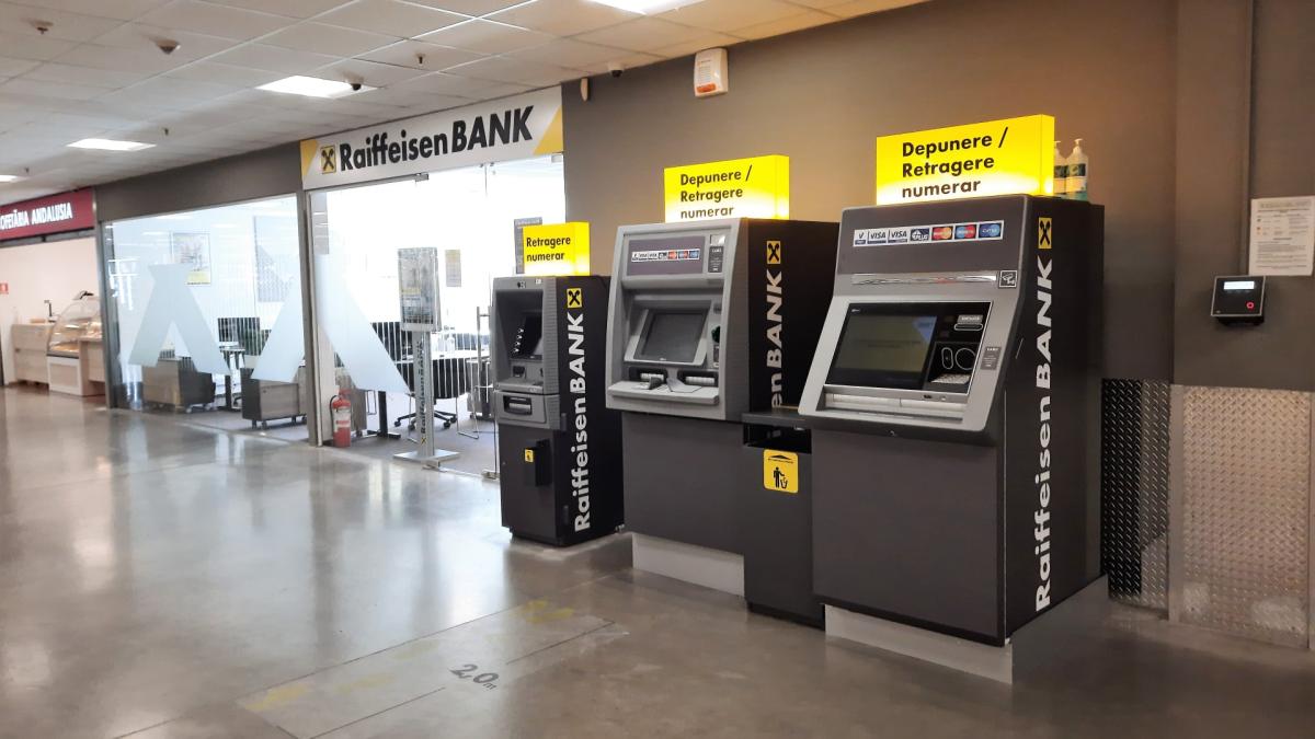 raiffeisen-bank_64079400