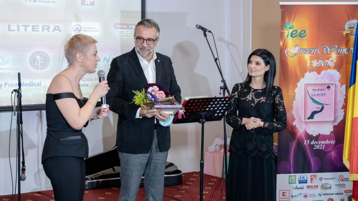 ada-hausvater-gala_63272000