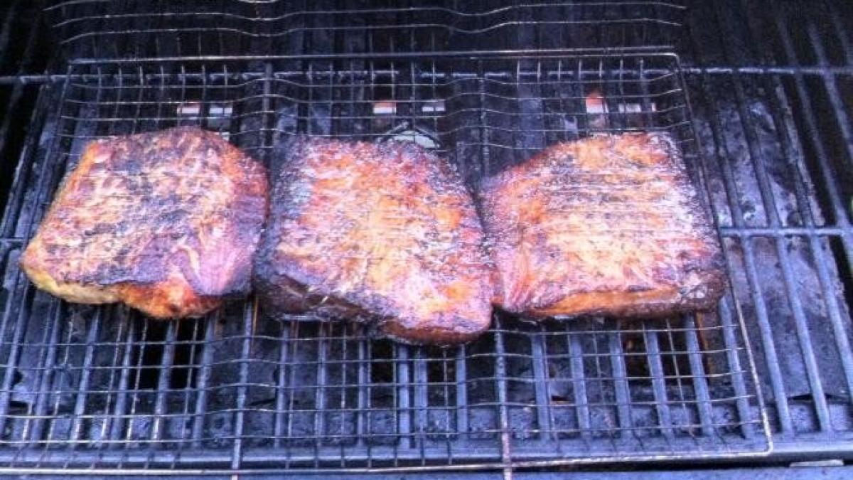 file-de-crap-la-gratar-cu-orez-cu-caju-in-coaja-de-ananas-a-la-cezar-osiceanu_38291300