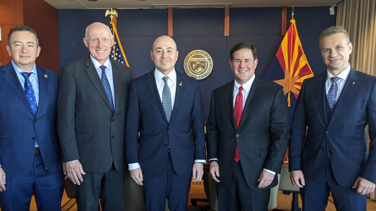 ambasadorul-andrei-muraru--intalnire-cu-guvernatorul-statului-arizona--secretarul-de-stat--speaker-ul-camerei-reprezentantilor-si-primarul-orasului-phoenix-7_81608300