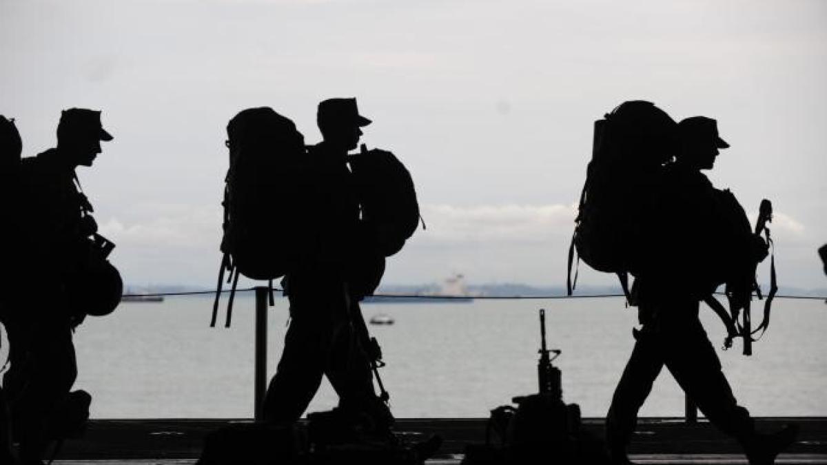 militari-activitate-extremissta_89249200