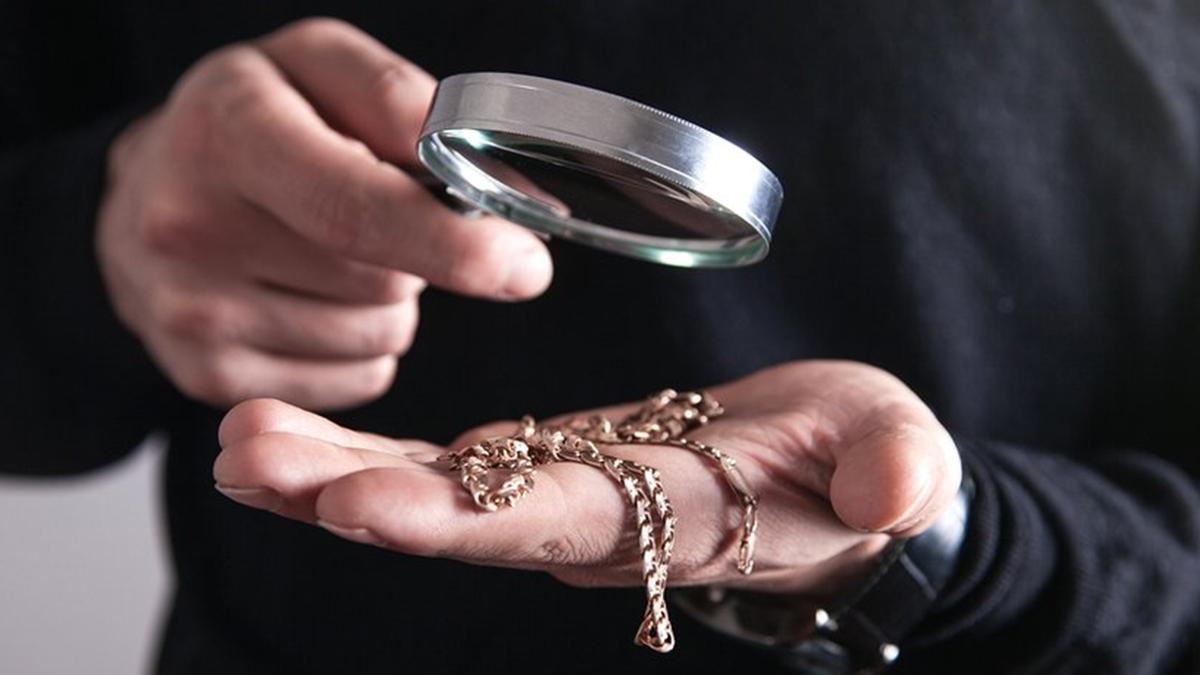 dcnews-ro-casa-amanet-com_32560400