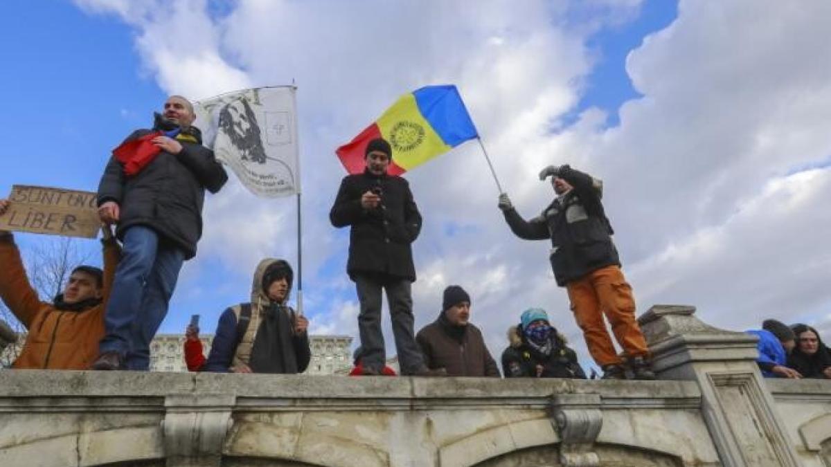 protest-aur-parlament-bogdan-chirieac_39908300